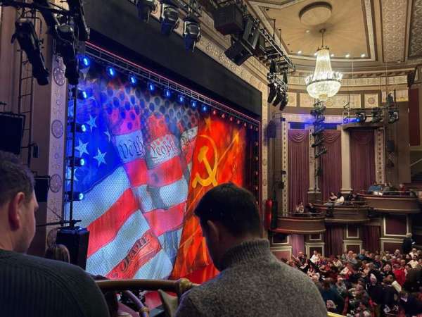 Imperial Theatre, bloc: Rear Left Box, rangée: FF, place: 4