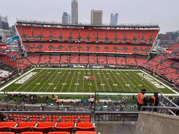 Huntington Bank Field, bloc: 533, rangée: 9, place: 16