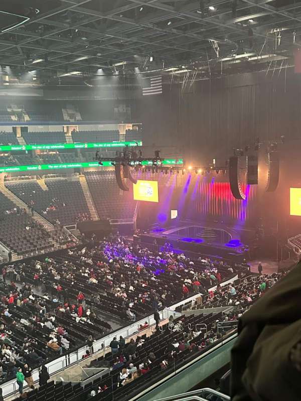 UBS Arena, bloc: 207, rangée: 1, place: 20