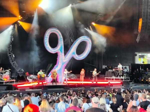 RBC Amphitheatre, bloc: 304, rangée: G, place: 17