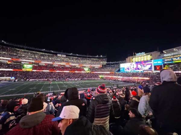 Gillette Stadium, bloc: 133, rangée: 29, place: 11