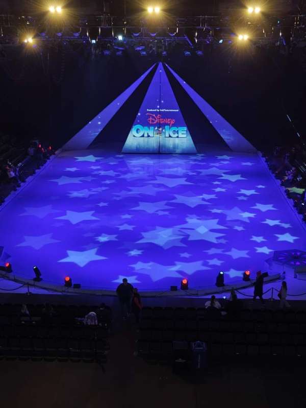 Huntington Center, bloc: 201, rangée: C, place: 7