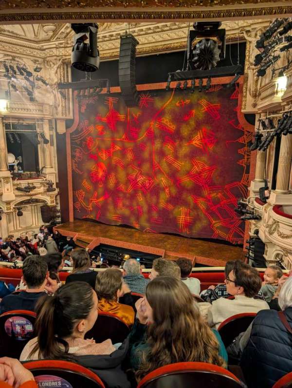 Théâtre Mogador, bloc: Corbeille, rangée: EE, place: 29