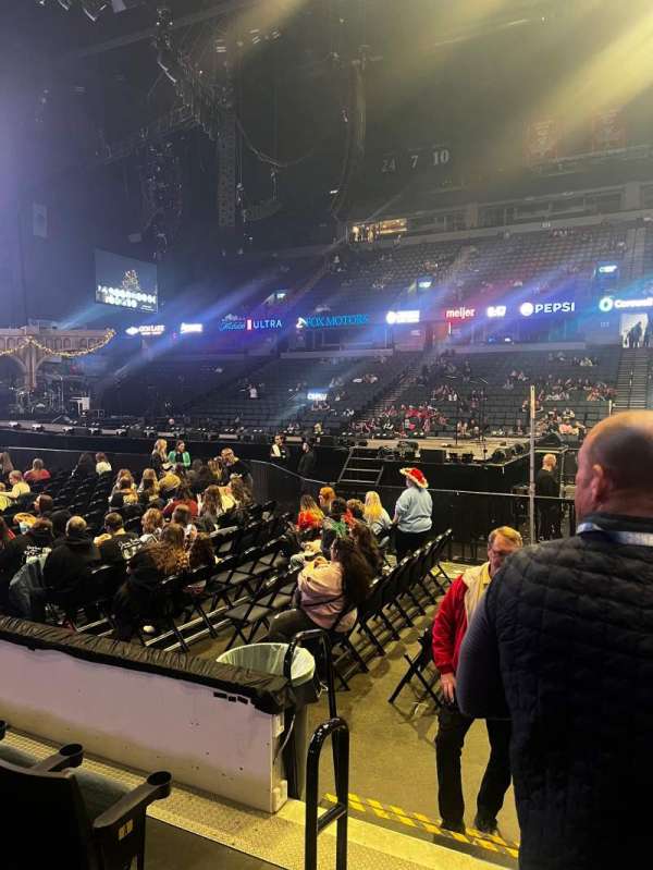 Van Andel Arena, bloc: 107, rangée: C, place: 21