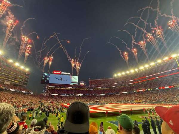 Levi's Stadium, bloc: 131, rangée: 5, place: 1