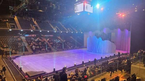 Adidas Arena, bloc: O, rangée: 60, place: 16