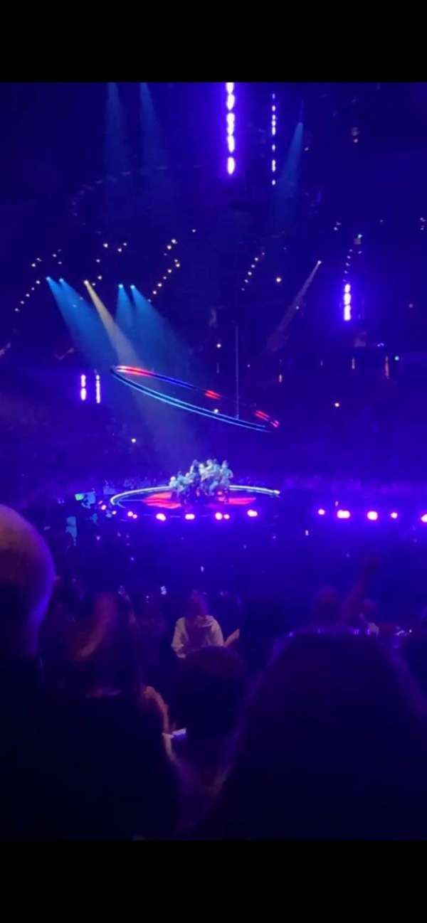 State Farm Arena, bloc: 106, rangée: N, place: 18