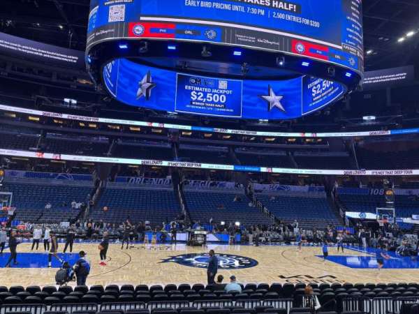 Kia Center, bloc: 115, rangée: 10, place: 9
