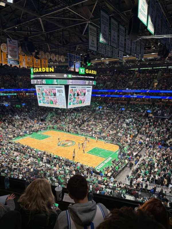 TD Garden, bloc: 313, rangée: 3, place: 5