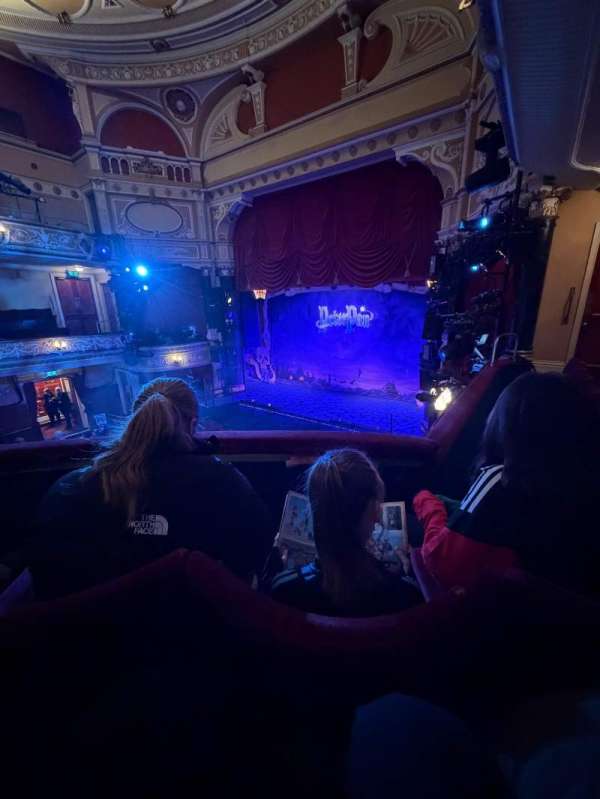 Devonshire Park Theatre, bloc: Dress circle, rangée: B, place: 2
