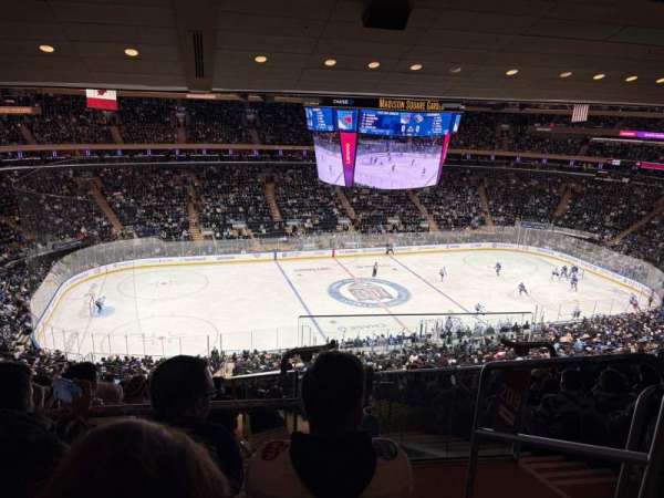 Madison Square Garden, bloc: 209, rangée: 14, place: 21