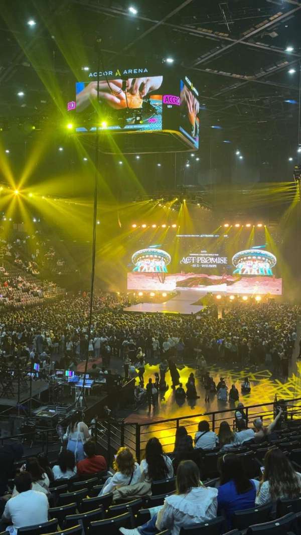 Accor Arena, bloc: Gradin B, rangée: 9, place: 16