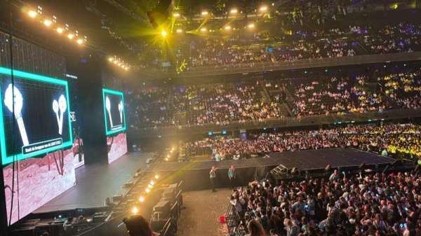 Ziggo Dome, bloc: 111, rangée: 6, place: 385