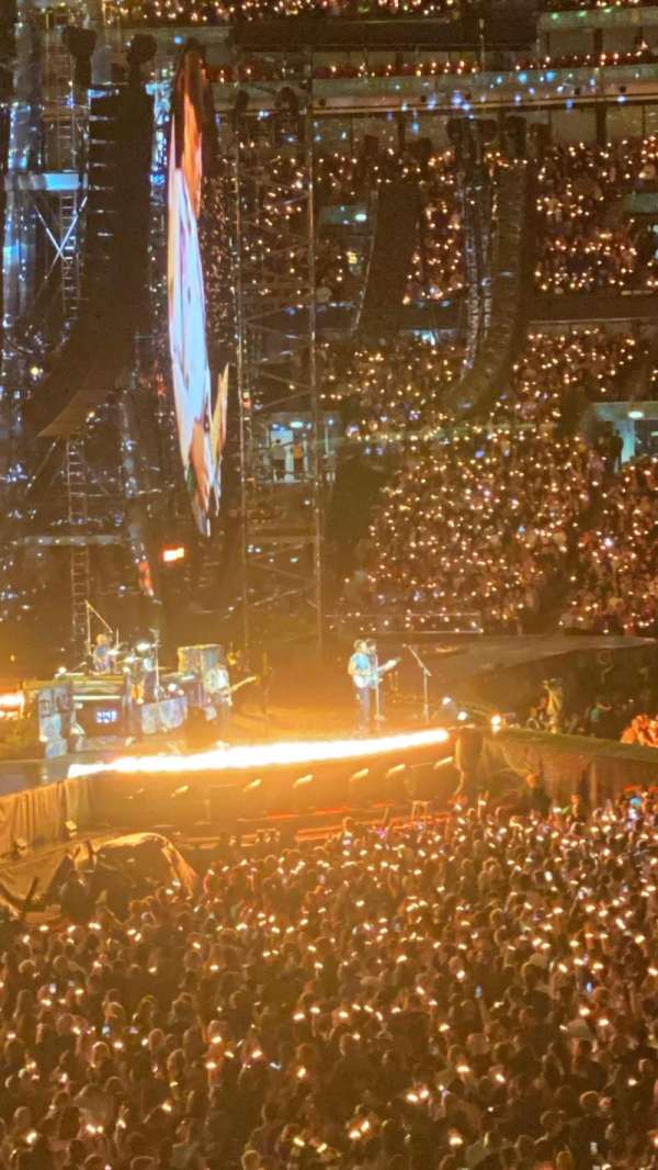 Wembley Stadium, bloc: 123, rangée: 33, place: 21