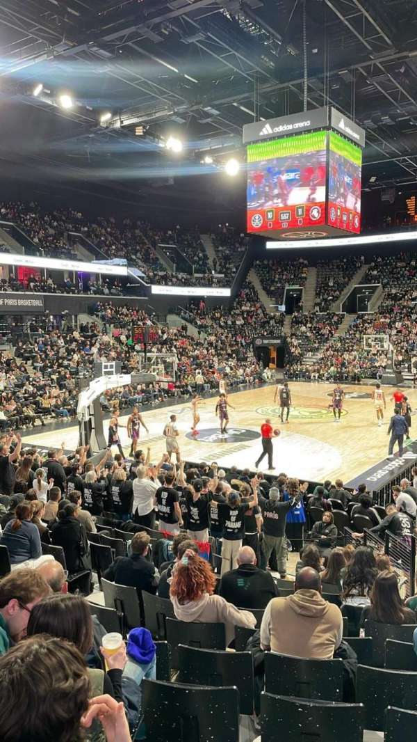 Adidas Arena, bloc: Gradin D