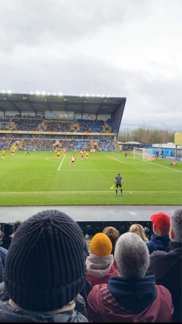 Kassam Stadium, bloc: 28, rangée: J, place: 179