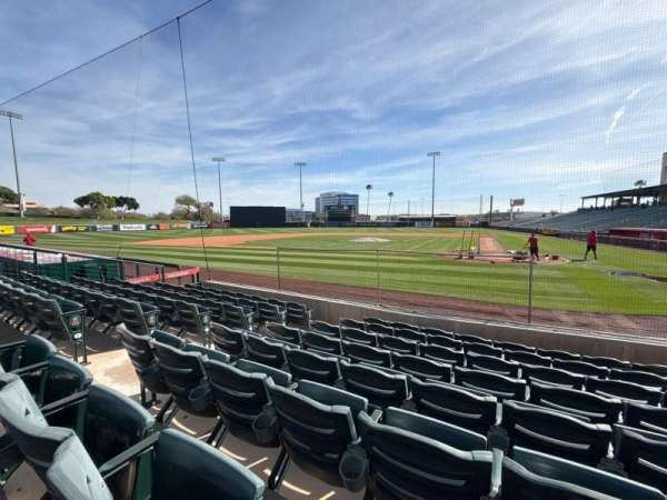 Tempe Diablo Stadium, bloc: 8, rangée: H, place: 6