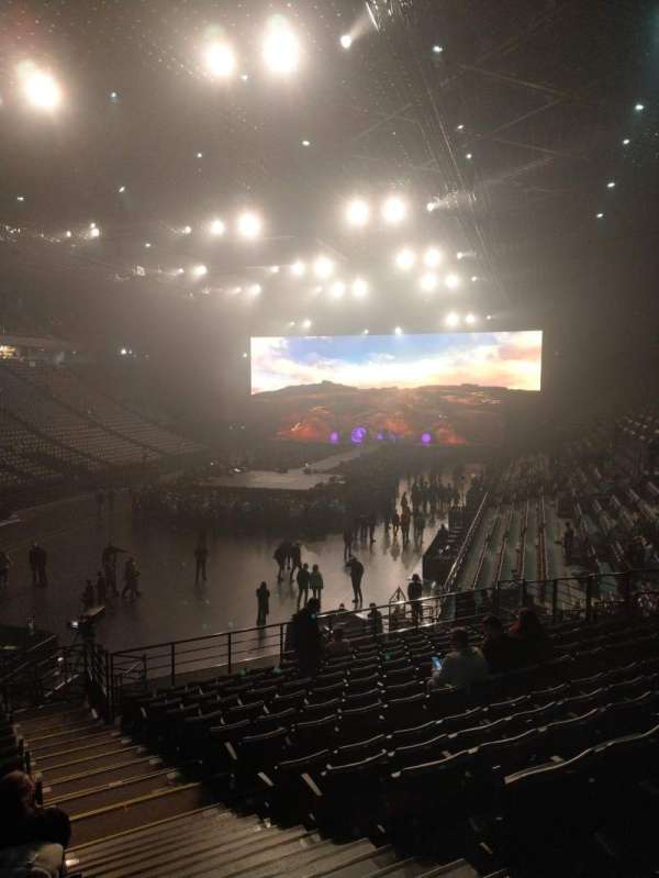 Accor Arena, bloc: Gradin B, rangée: 8, place: 23