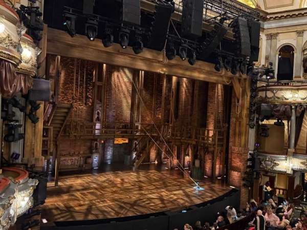 Victoria Palace Theatre, bloc: Royal Circle, rangée: C, place: 37