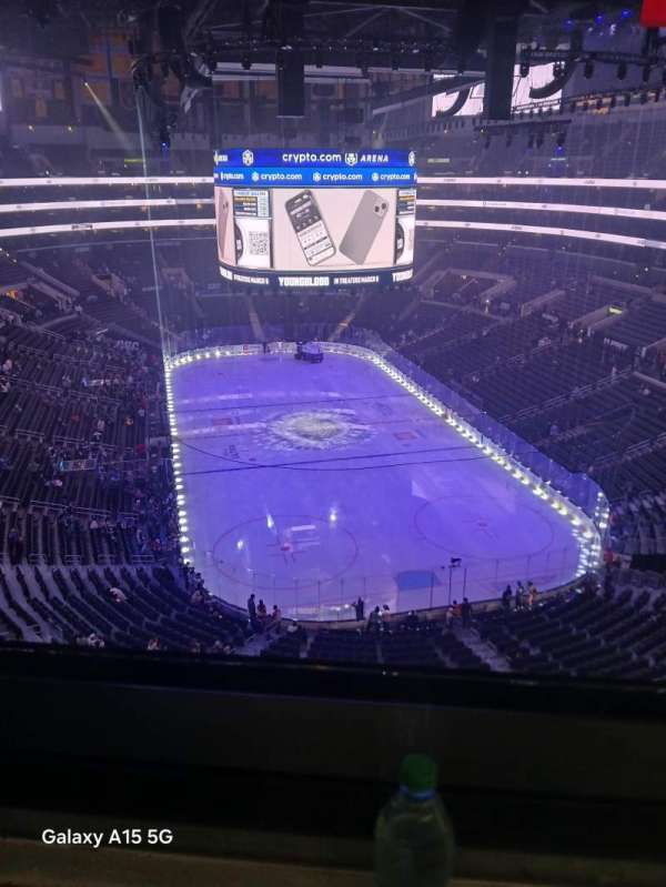 Crypto.com Arena, bloc: Upper Concourse Terrace, rangée: 1, place: 59