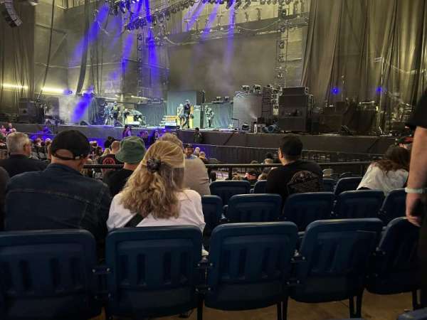 RBC Amphitheatre, bloc: 201, rangée: E, place: 15