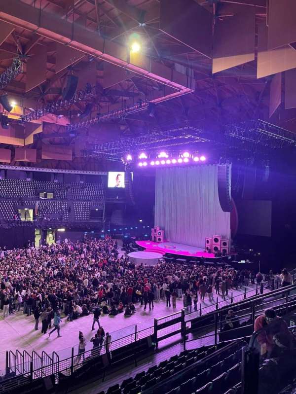 Unipol Arena, bloc: 2 Anello Est C, rangée: 1, place: 17