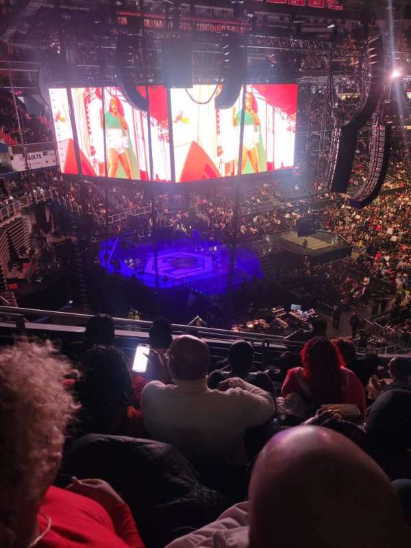 Capital One Arena, bloc: 225, rangée: H, place: 7