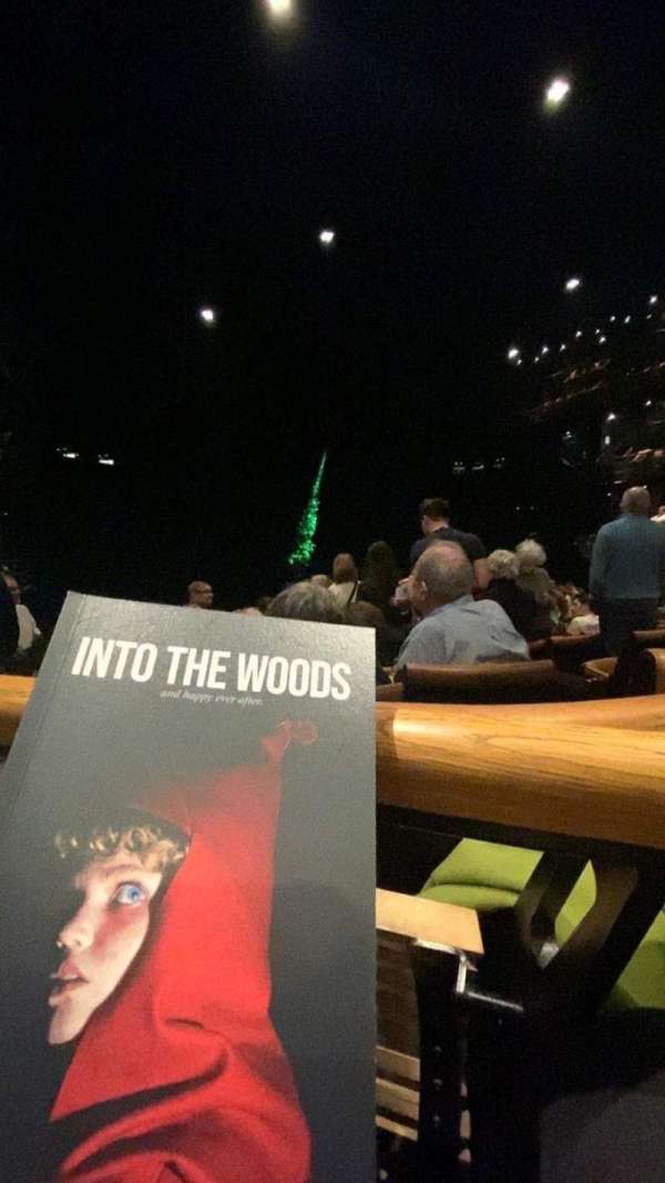 Bridge Theatre, bloc: Stalls, rangée: R, place: 45