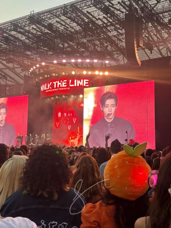BMO Stadium, bloc: Floor B1, rangée: 13, place: 15