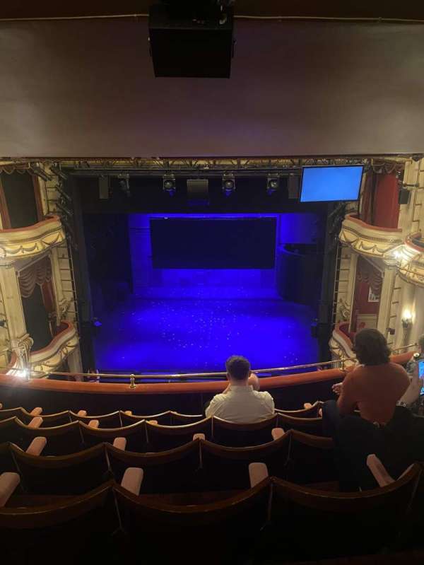 Noël Coward Theatre, bloc: Grand Circle, rangée: F, place: 12