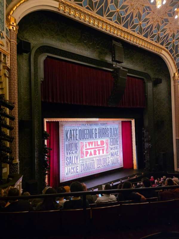 Mainstage at the New York City Center, bloc: Mezzanine L, rangée: A, place: 17