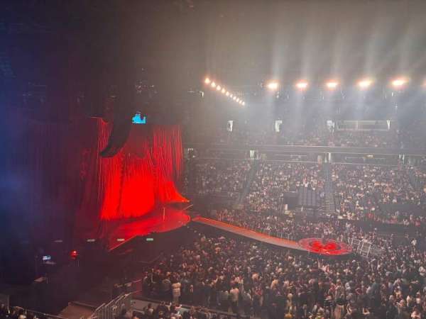 Capital One Arena, bloc: 229, rangée: A, place: 11
