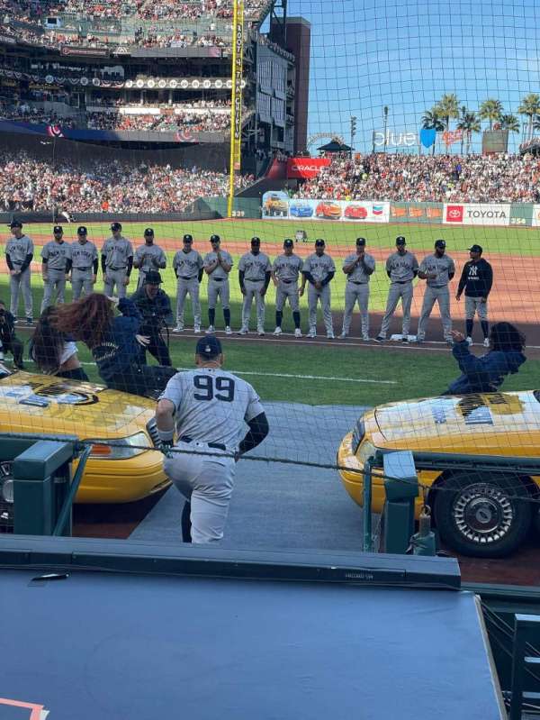 Oracle Park, bloc: 108, rangée: C, place: 1