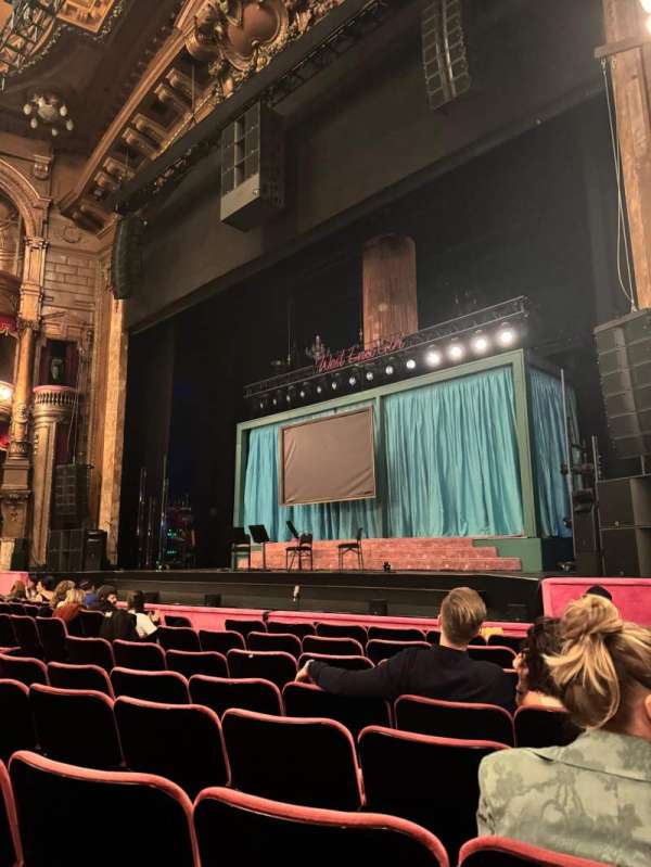 The London Palladium, bloc: Stalls, rangée: I, place: 5