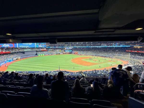 Rogers Centre, bloc: 235, rangée: 13, place: 1