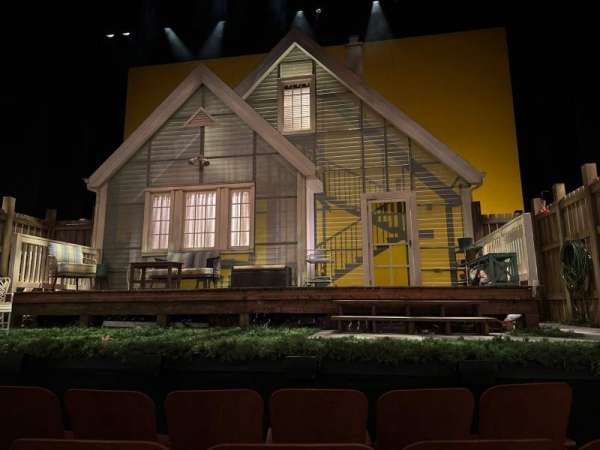 Booth Theatre, bloc: Orchestra C, rangée: B, place: 110