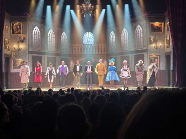 Her Majesty's Theatre, Adelaide, bloc: Stalls, rangée: L, place: 18