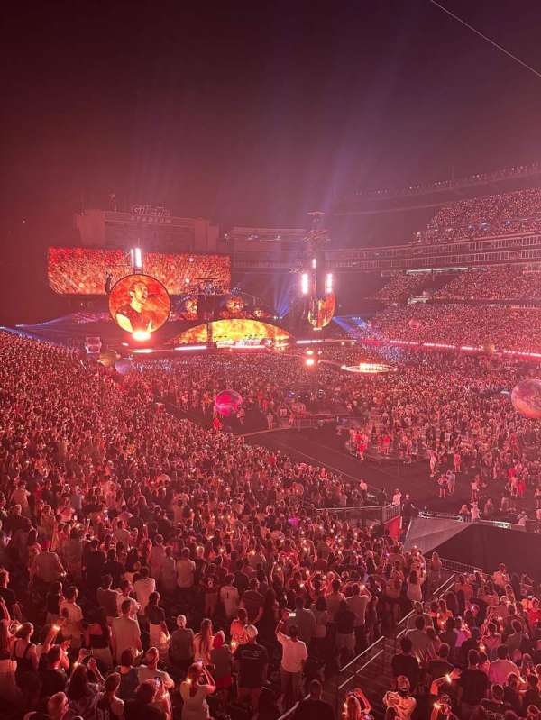 Gillette Stadium, bloc: 204, rangée: 1, place: 1-2