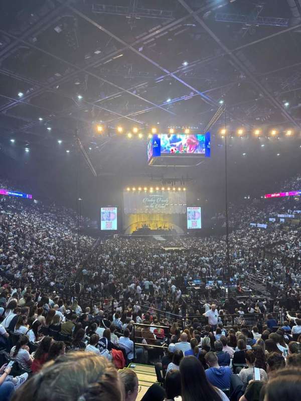 Accor Arena, bloc: Gradin U, rangée: 8, place: 13