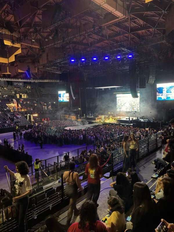 Unipol Arena, bloc: Est 1 C, rangée: 5, place: 23