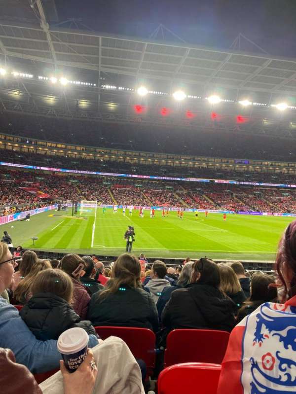 Wembley Stadium, bloc: 127, rangée: 15, place: 116