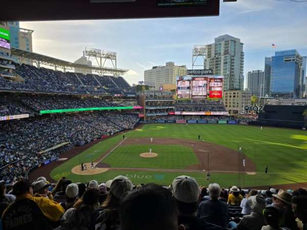 PETCO Park, bloc: 207, rangée: 15, place: 8