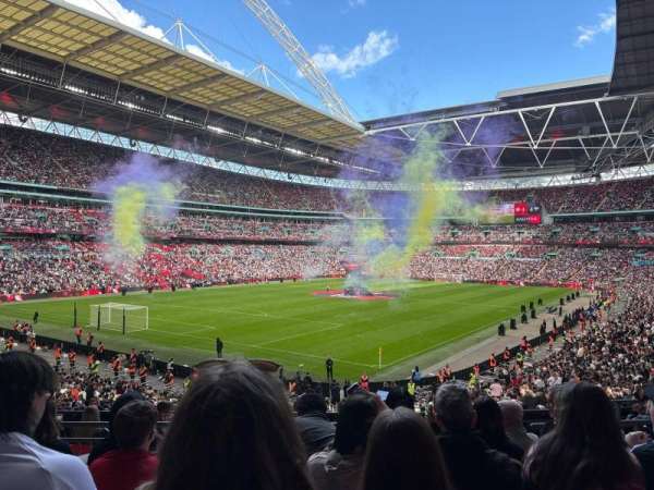 Wembley Stadium, bloc: 129, rangée: 36, place: 203