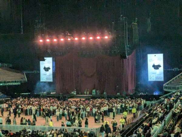 The O2, London, bloc: 109