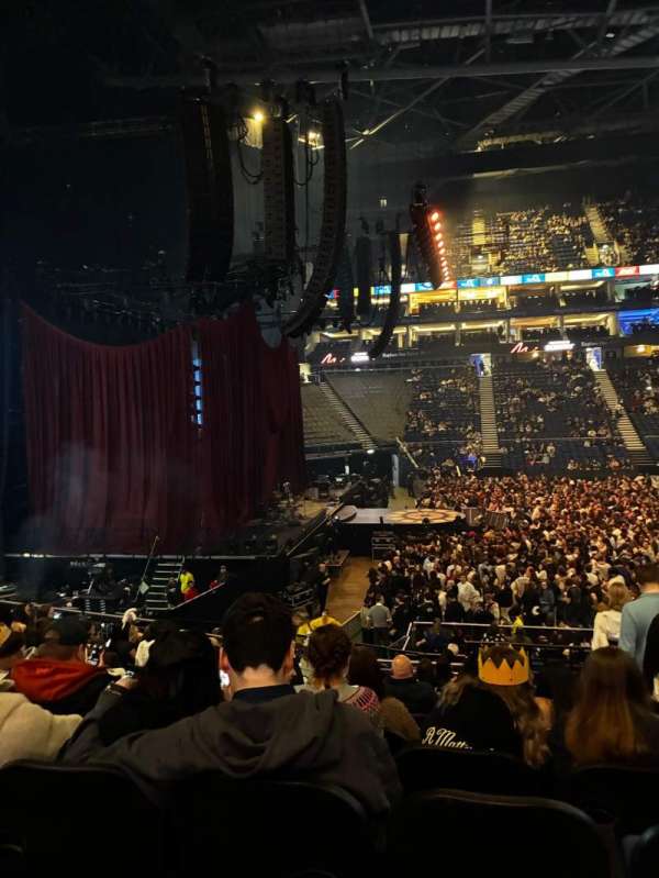 The O2, London, bloc: 101, rangée: J, place: aisle seat