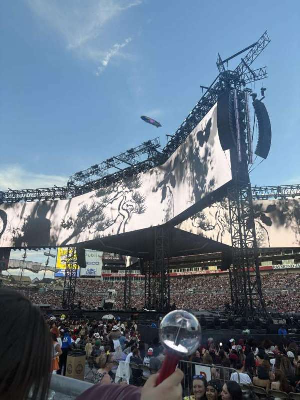Raymond James Stadium, bloc: 113, rangée: A, place: 21