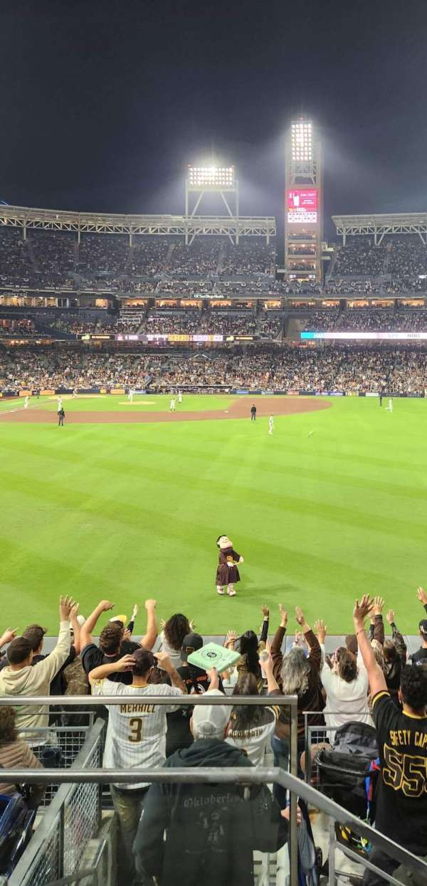 Petco Park, bloc: 135, rangée: 8, place: 1