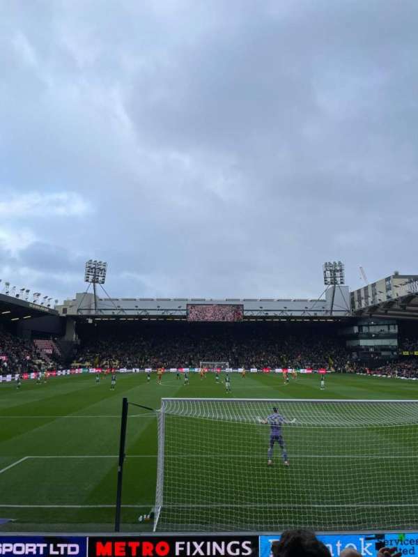 Vicarage Road, bloc: Vrs2, rangée: JJ, place: 82