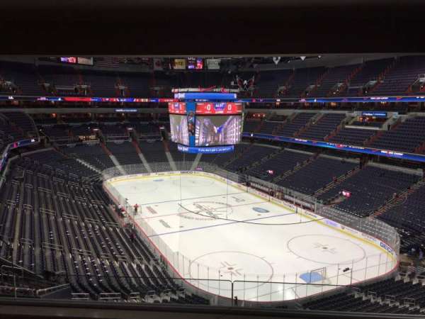 Capital One Arena, bloc: Suite 348