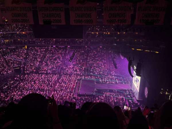 Prudential Center, bloc: 213, rangée: 8, place: 12